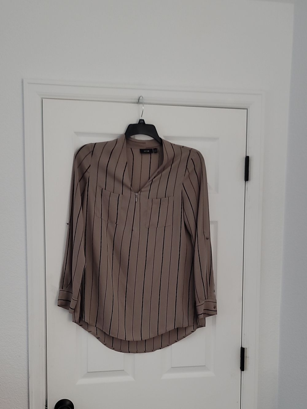 Apt. 9 Taupe Pinstripe Zip-Neck Blouse